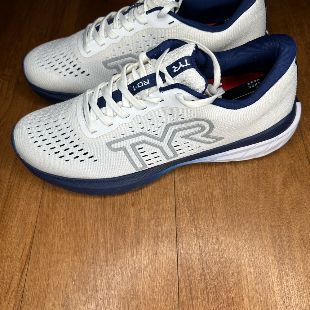 TYR Men's Athletic Shoes White and Navy